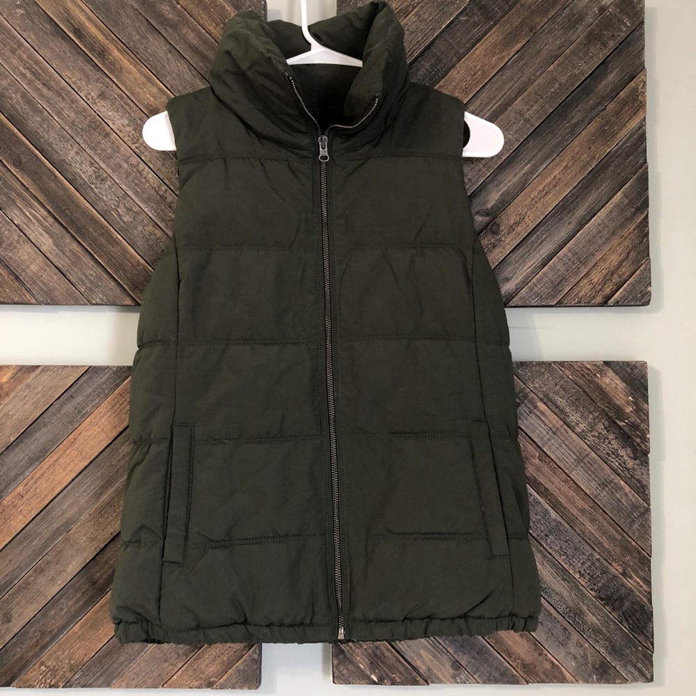 Old Navy Olive Green Puffer Vest Small